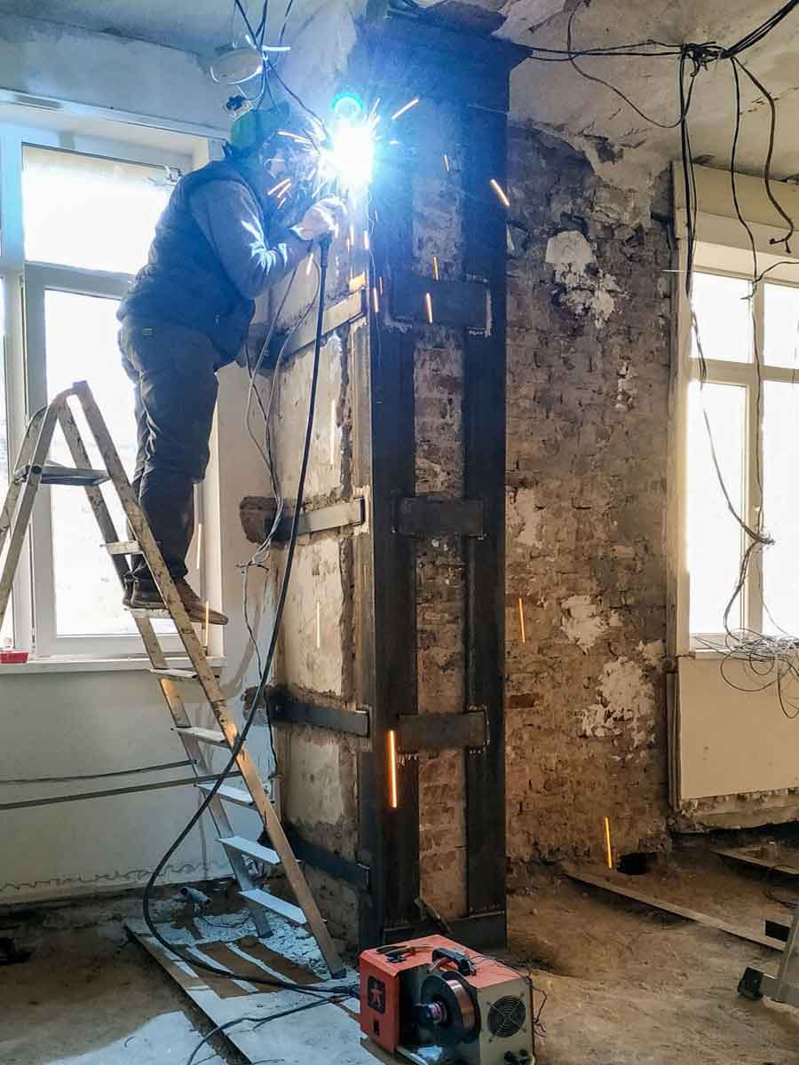 укрепване_колона_метал
